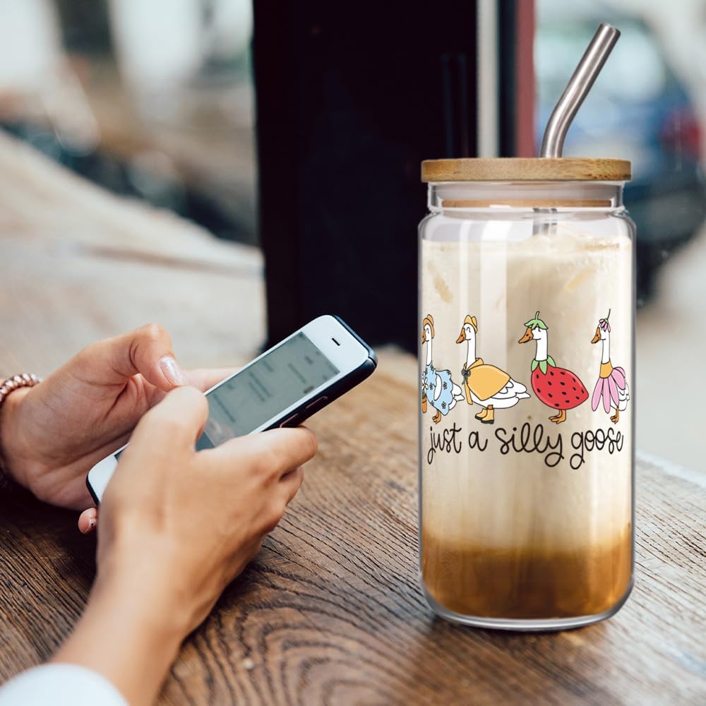 Cute Silly White Goose Glass Cup Christmas Gift for Women Friend Goose Lover, Animal Ice Coffee Glass Cup Soda Boba Cocktail Birthday Gifts for Boyfriend Girlfriend Husband Wife with Lid Straw 16oz