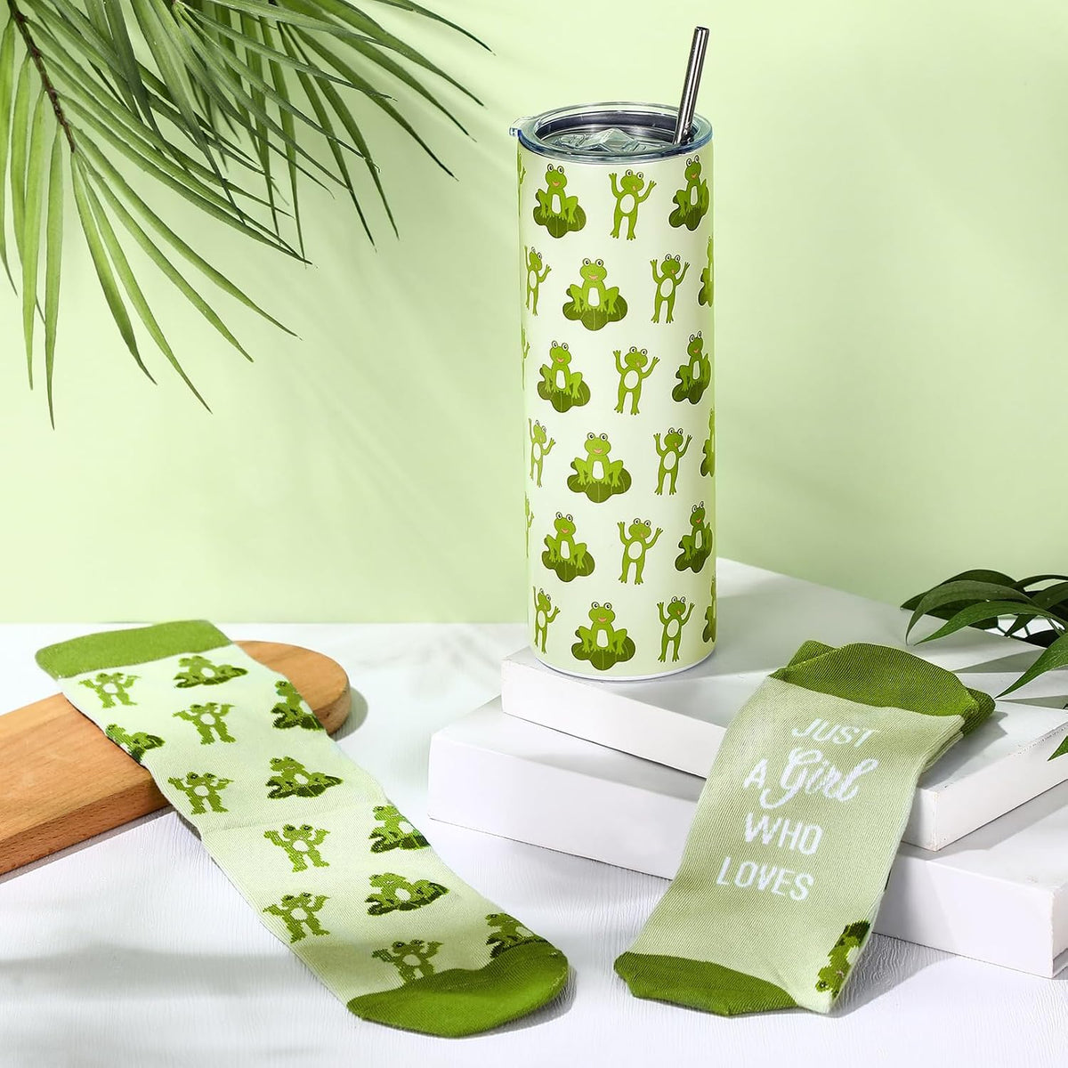 Funnymoom 2 Pack Frog Themed Gift for Women Tumbler Socks Set