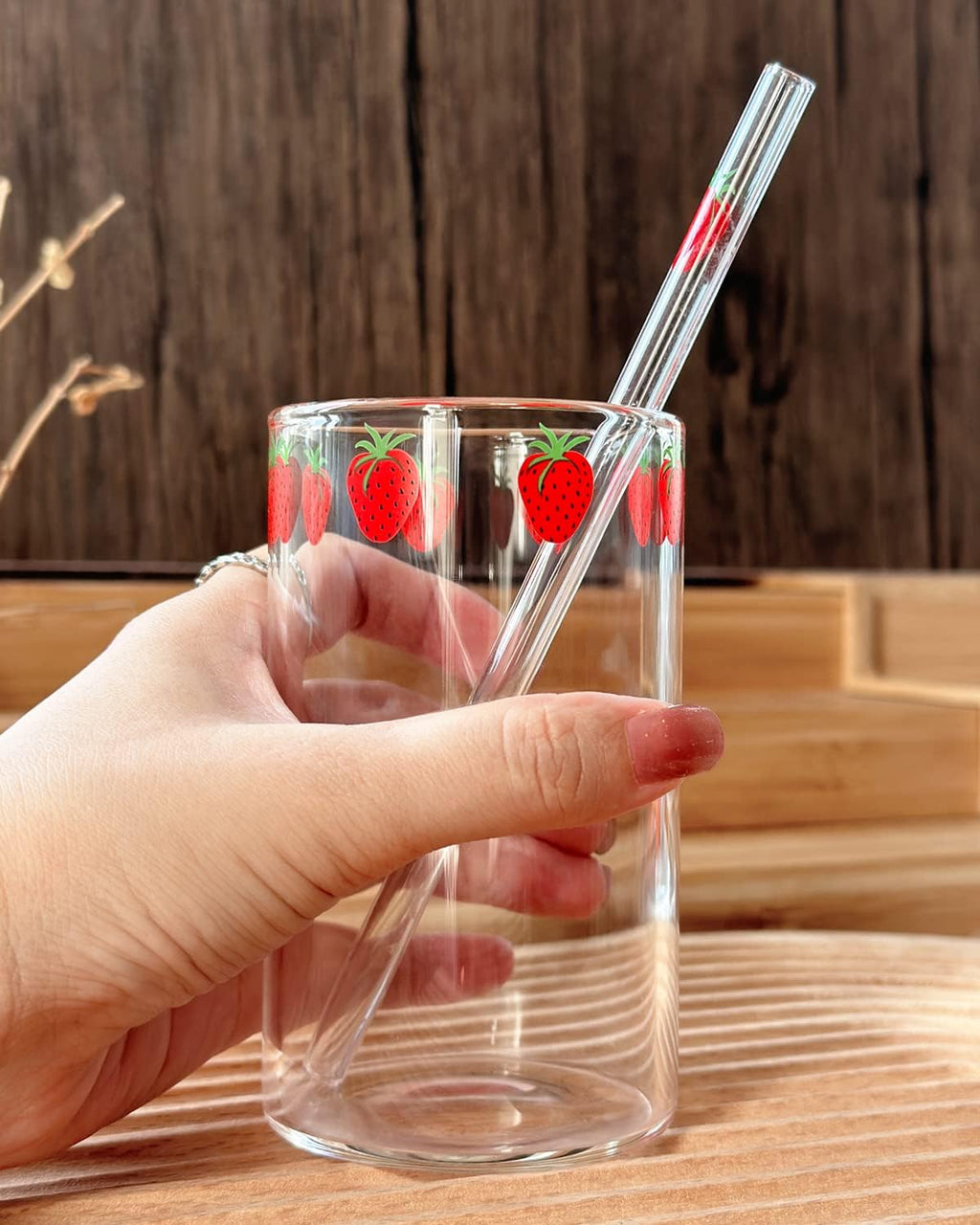 strawberry cups 2 Sets Cute glass strawberry cups 300ML straw glass cups, Cute strawberrys pattern glass bottles for water milk tea, coffee juice tea cups (2pcs)